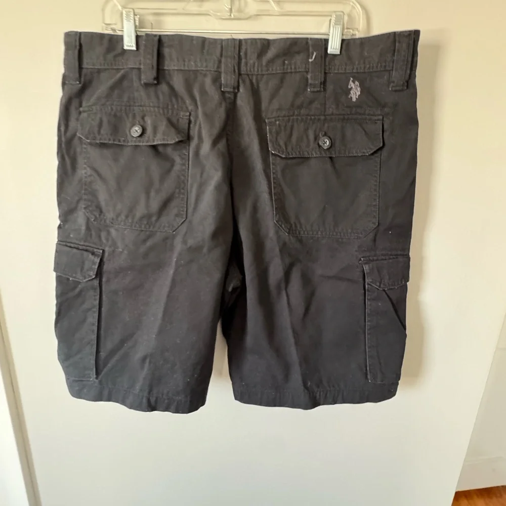 U.S. Polo Association Mens Cargo Shorts Size 38 Black Big Pockets 100% Cotton